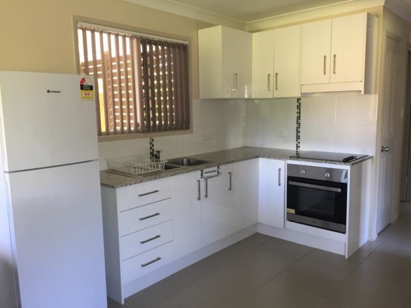 2/65 Scott Street, Kawana QLD 4701